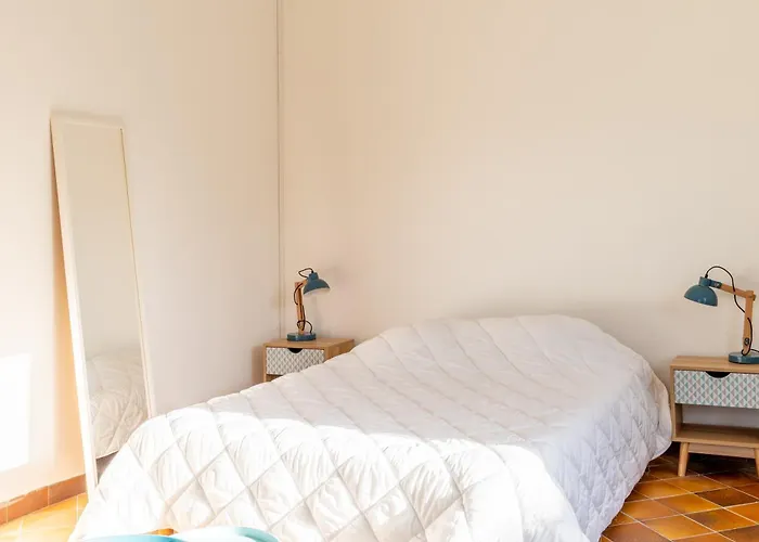 910 - Maison 4, A Pied Prázdninový dům *