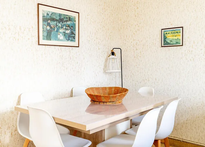 910 - Maison 4, A Pied